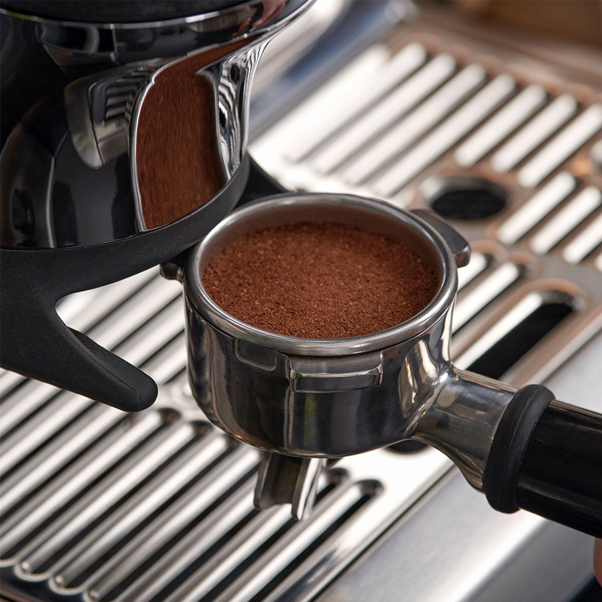 Breville Barista Express Impress Espresso Machine, Black Truffle